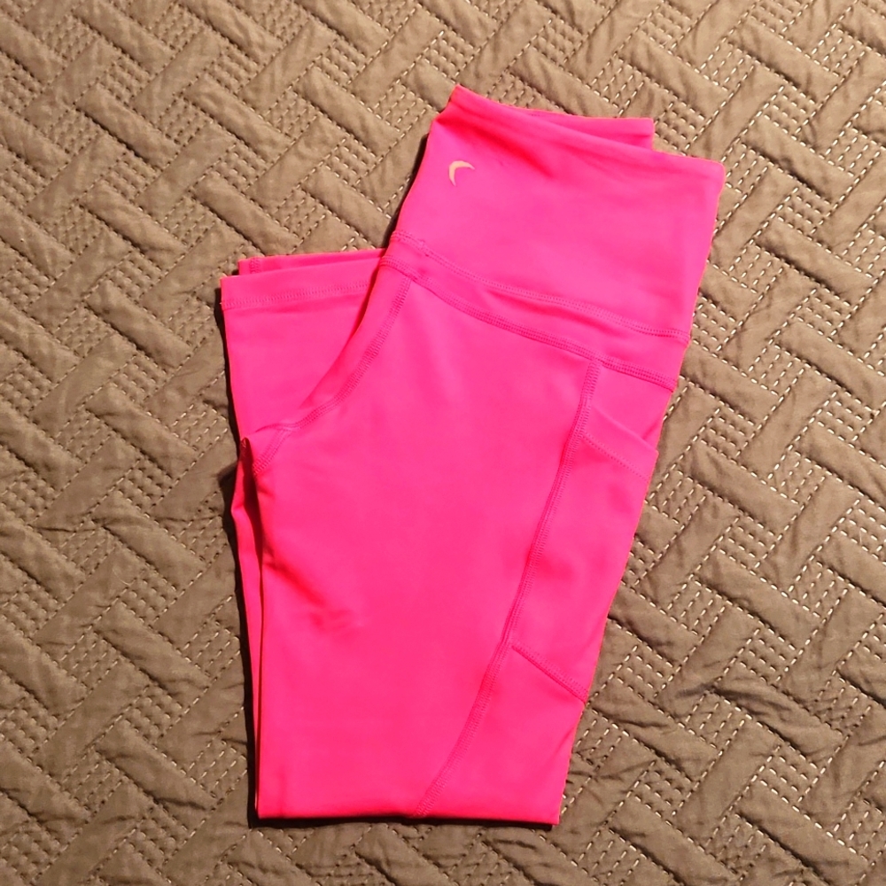 Zyia hot pink leggings Capri length